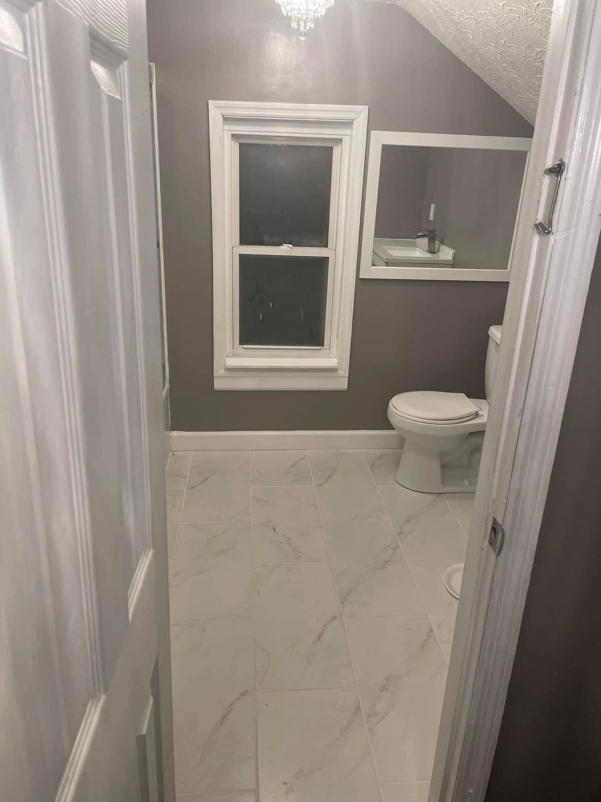 Bathroom & large-format floor tile — finished
