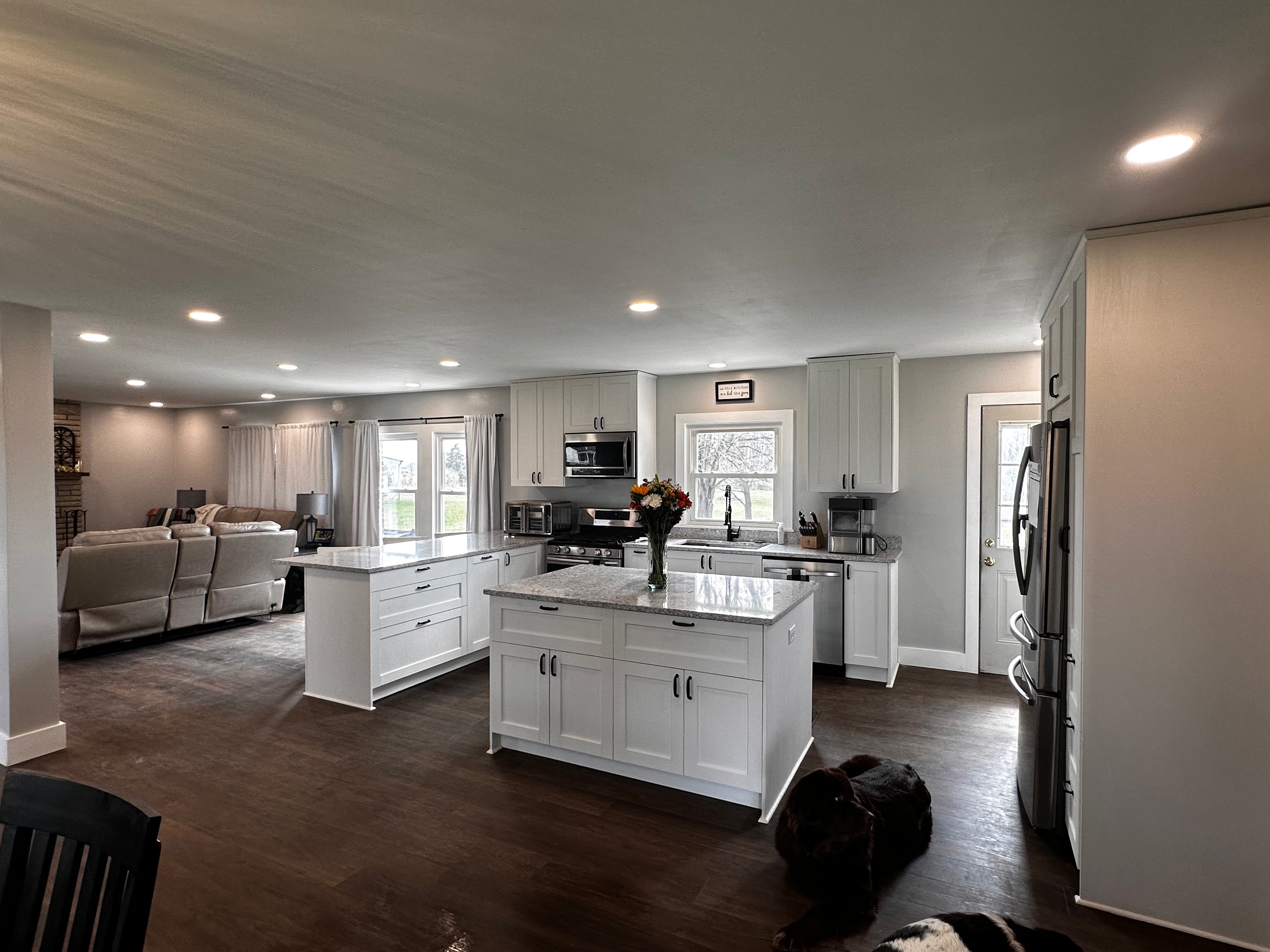 Kitchen with twin islands